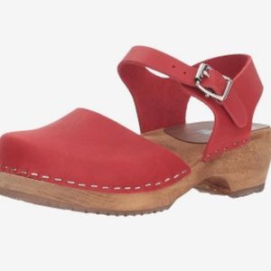 MIA Women’s SOPHIA clog sandal NWT 36 6